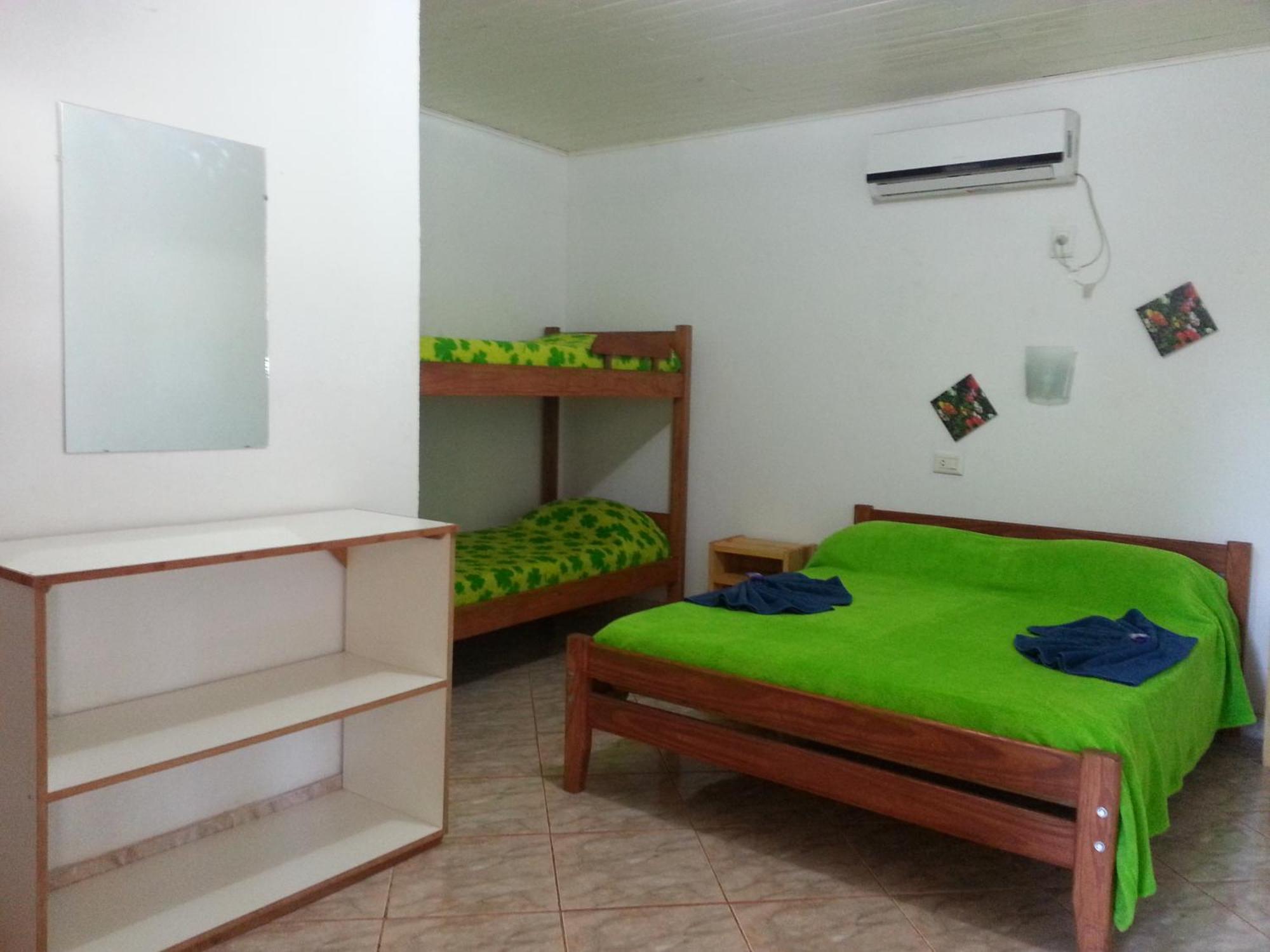 Hotel Y Residencial Amigos Puerto Iguazu Ngoại thất bức ảnh