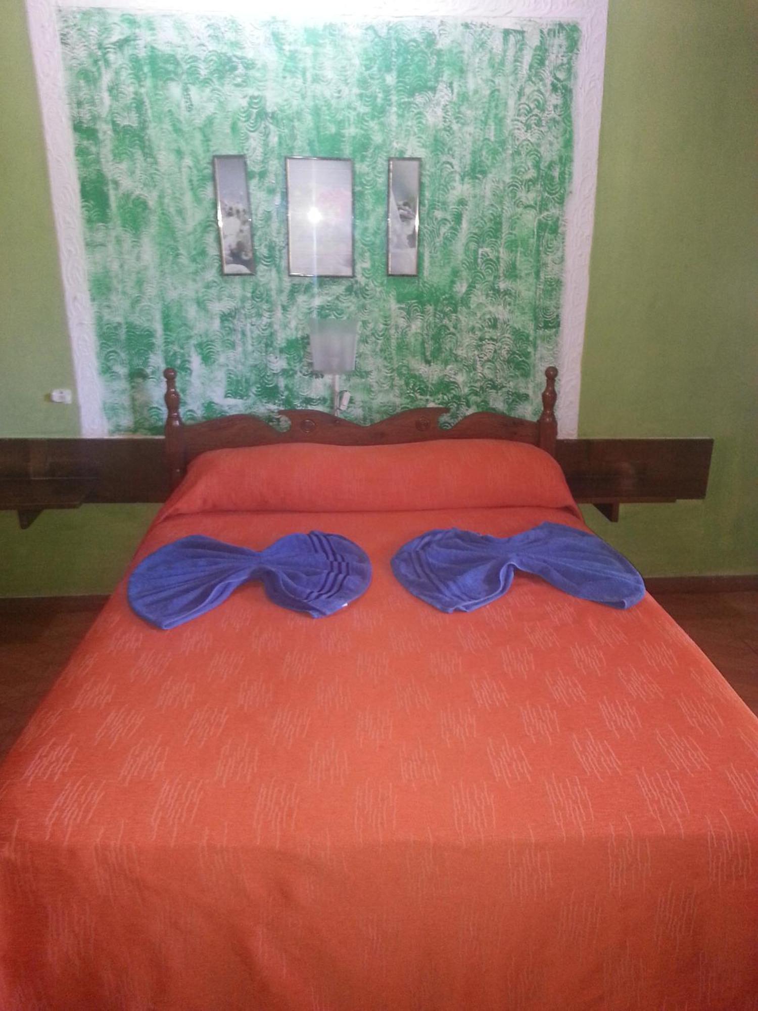 Hotel Y Residencial Amigos Puerto Iguazu Ngoại thất bức ảnh