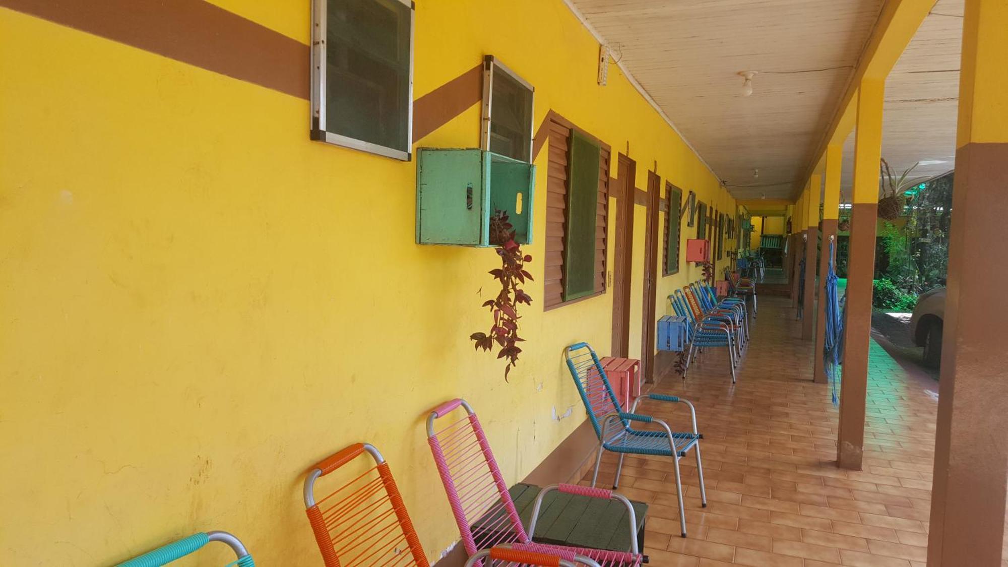 Hotel Y Residencial Amigos Puerto Iguazu Ngoại thất bức ảnh