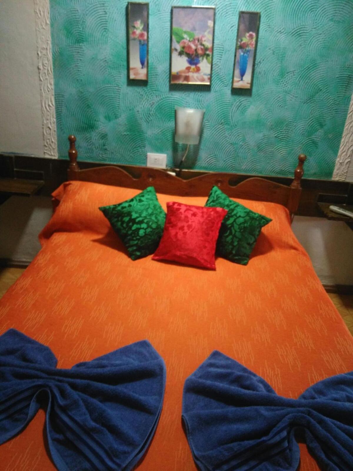 Hotel Y Residencial Amigos Puerto Iguazu Ngoại thất bức ảnh