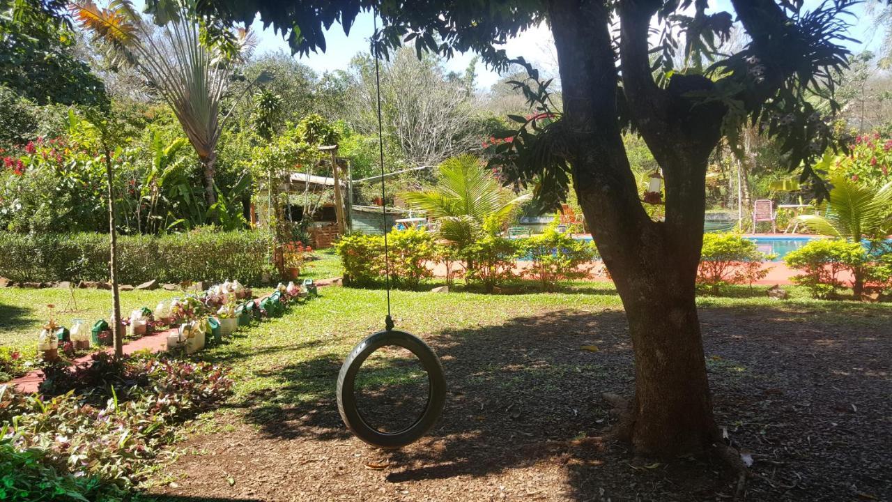 Hotel Y Residencial Amigos Puerto Iguazu Ngoại thất bức ảnh