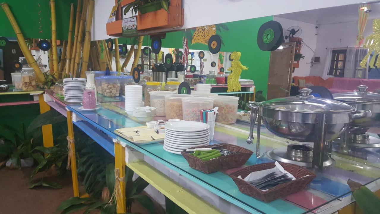 Hotel Y Residencial Amigos Puerto Iguazu Ngoại thất bức ảnh